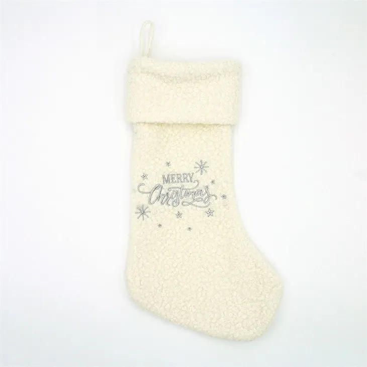 Λευκές χριστουγεννιάτικες κάλτσες