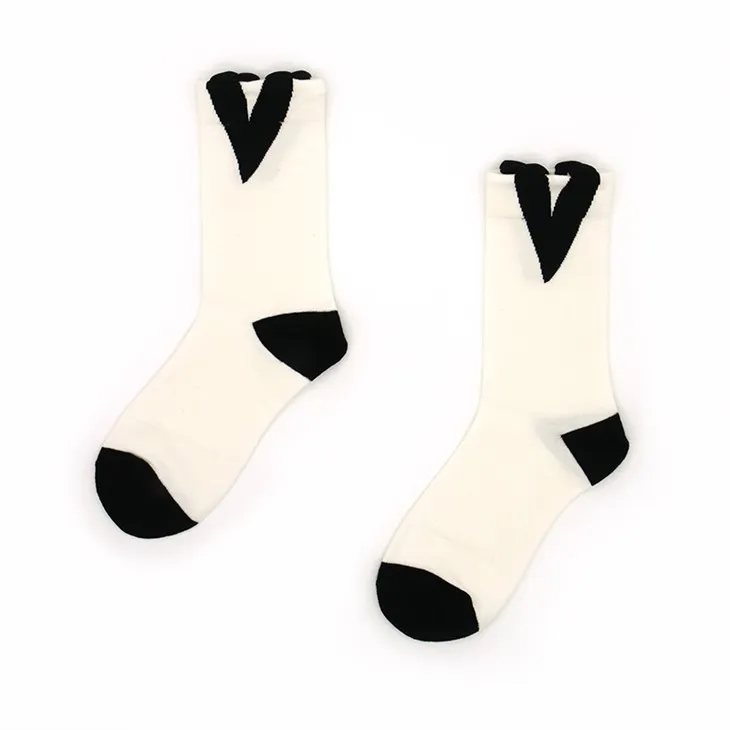 Γυναικείες βαμβακερές κάλτσες